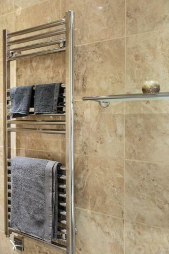 Luxury Central Newcastle Apartment 20