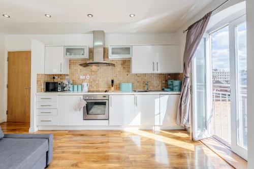 Luxury Central Newcastle Apartment 23