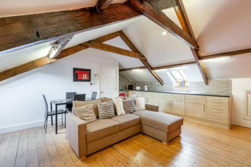 2 Bedroom Newcastle City Centre Apartment
