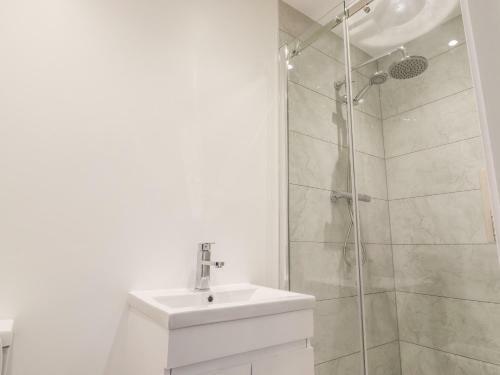 52a Exning Road