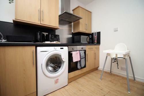 Chepstow House Apartment 1 By Staybc