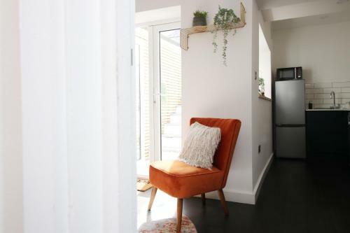 Aneurin House By Staybc