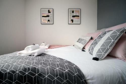 Usk House By Staybc