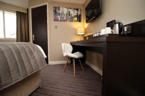 Silurian Hotel By Staybc Double Room