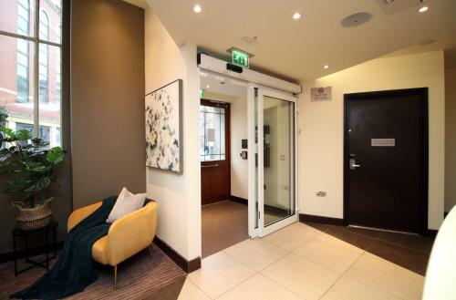 Silurian Hotel By Staybc Double Room