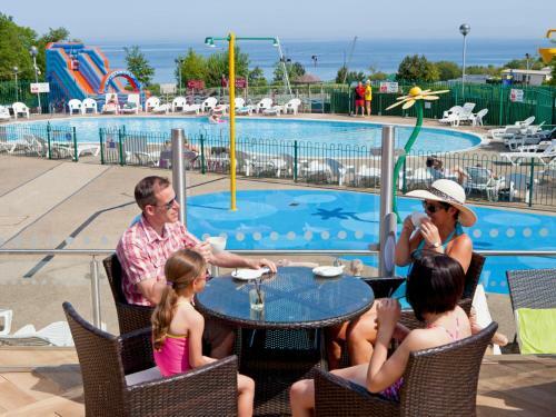 Holiday Home Quay West-3