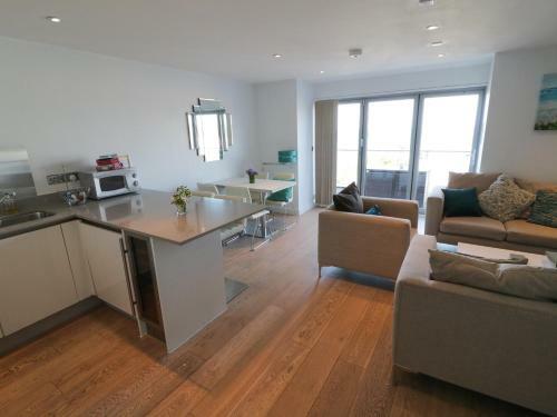 Apartment 3 Fistral Beach