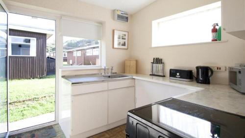 Ca033 Summercliffe Chalet, Caswell
