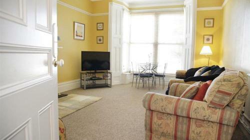 Lyndhurst Apartment, Langland