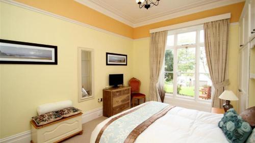 Lyndhurst Apartment, Langland