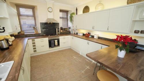 Lyndhurst Apartment, Langland