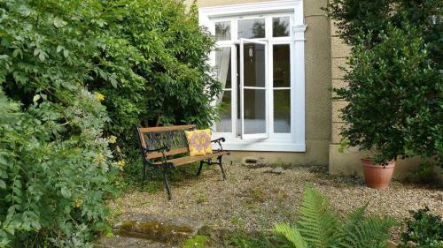 Lyndhurst Apartment, Langland