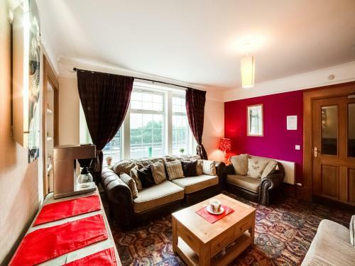 Oyo Braeriach Hotel
