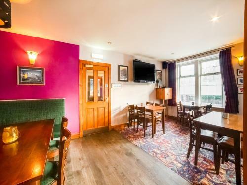 Oyo Braeriach Hotel