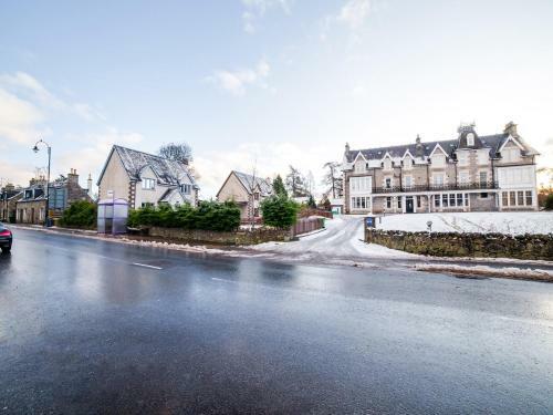 Oyo Braeriach Hotel