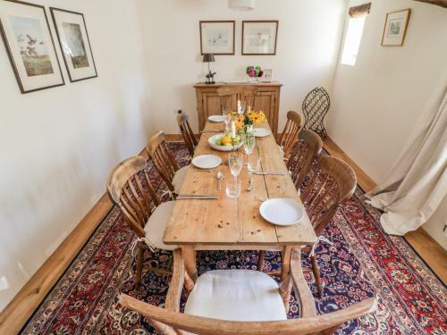 Cromlech Cottage
