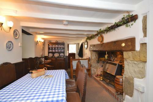 Ye Olde Cottage