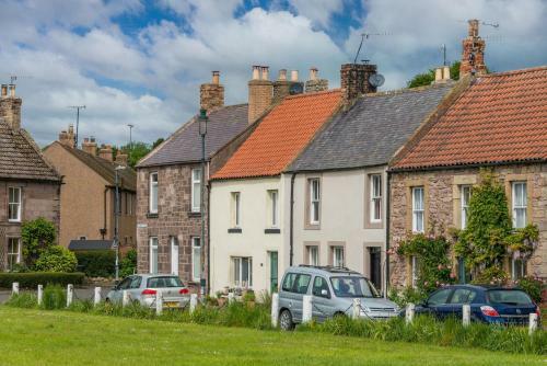 Cross View, Norham