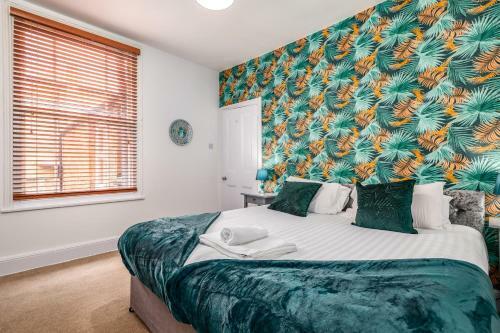 Spacious Contractor House For Large Groups - Private Parking By Comfy Workers