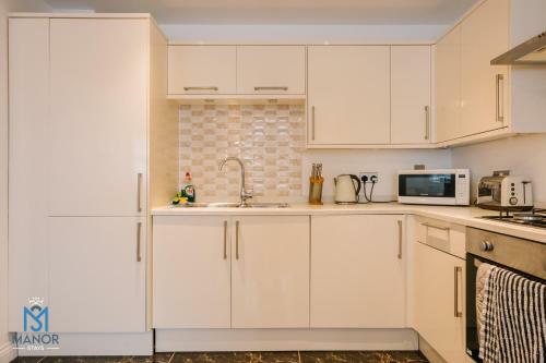 Apartamento Charming Chic Appartment With 24hr Parking