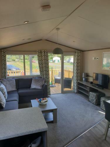Outstanding 3 Bedroom2018model Caravan Northampton