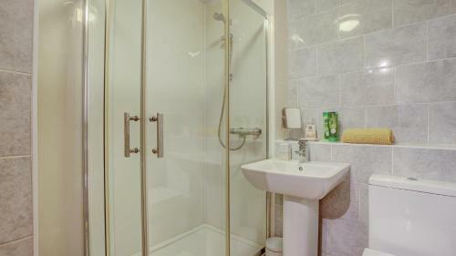 Apartamento Simple City Centre Flat Near River W/ Free Parking
