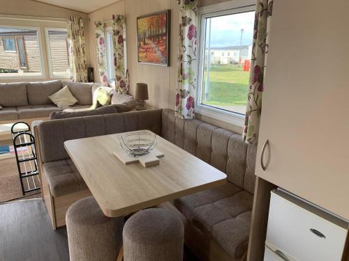 Brand New 8 Berth Caravan - Sleeps 8