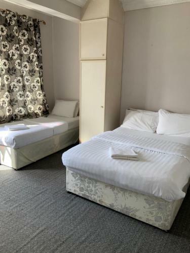 Global Village Paramount Hotel