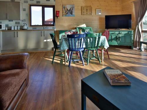 Lakeside Fishing Lodges