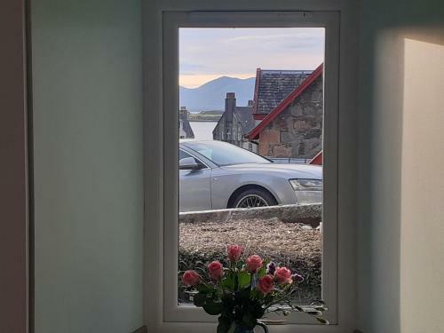Impeccable 1-bed Apartment 5 Mins To Oban Bay