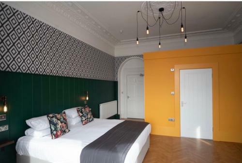 Hostal Witchwood House