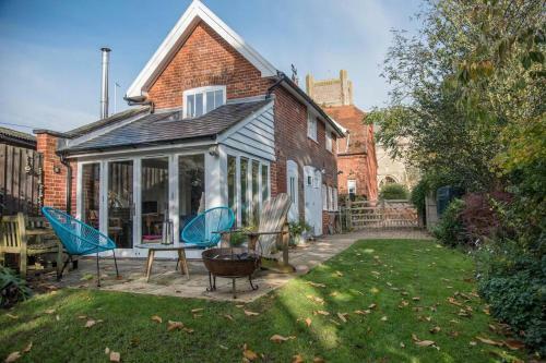 115 The Coach House