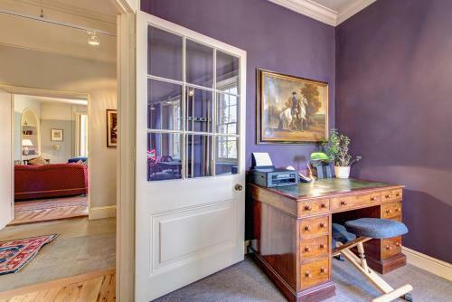 Orford Chateau Sleeps 12 With Wifi