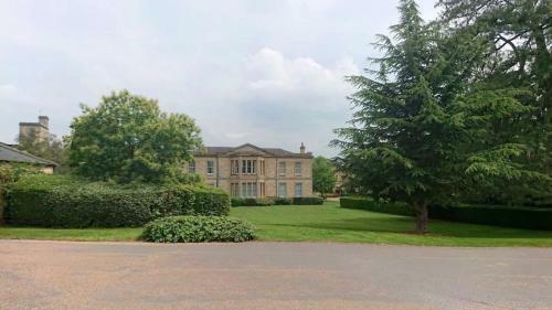 Apartamento 2 Bed In Historical Oxford Building W/ Parking