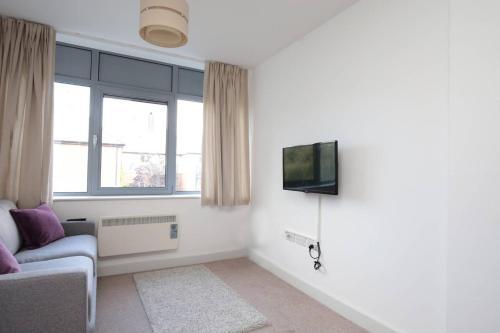 Modern Oxford Apartment - Sleeps 4