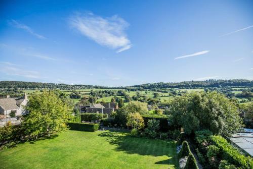 Painswick Chateau Sleeps 22 Pool Wifi