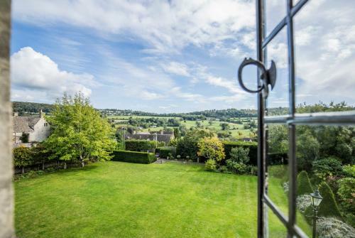 Painswick Chateau Sleeps 22 Pool Wifi