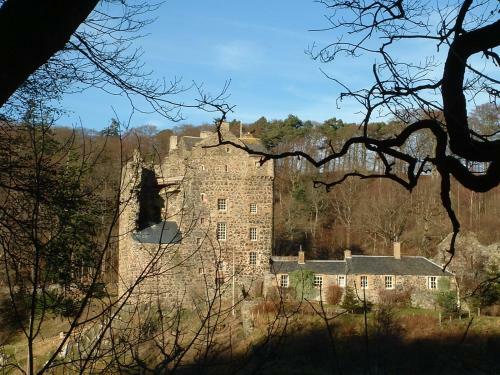 Neidpath Castle Cottage