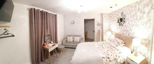 Ty Cambrian Studio Apartments
