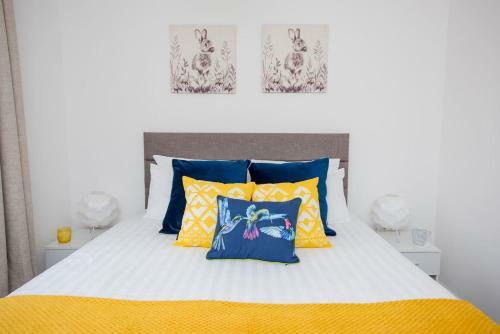 Kvm Swan House By Kvm Serviced Accommodation