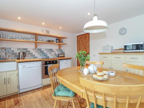 The Honeypot Cottage