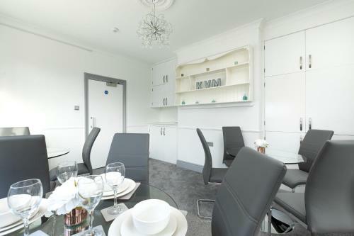 Kvm Sugar Way House By Kvm Serviced Accommodation