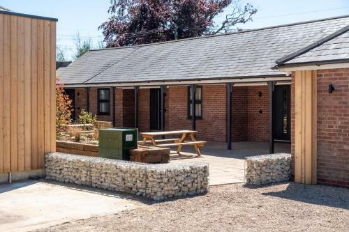 Birch ? Three Tuns Apartments