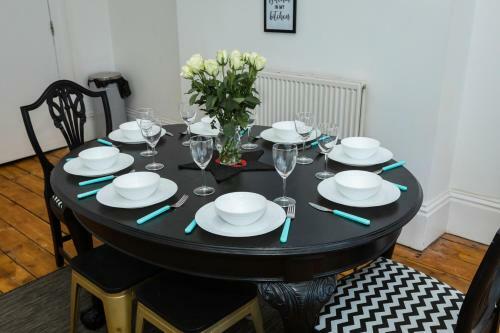 Remarkable 5-bed House In Plymouth