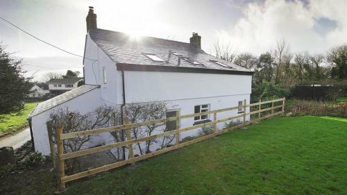 Lilac House, Overton Nr Port Eynon