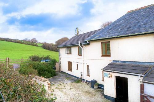 Bubble Cottage, Watergate Bay