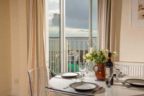 Waves Apartment, St Ives