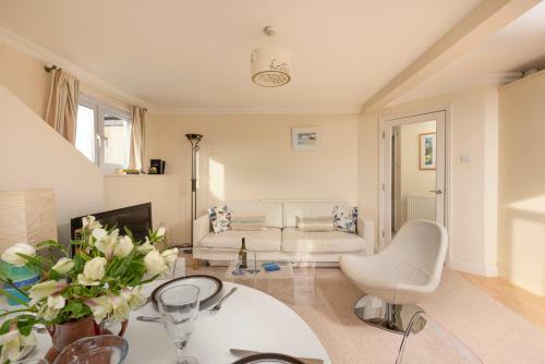 Waves Apartment, St Ives