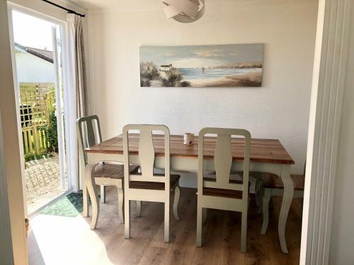 Newly Refurbished Stunning 4-bed Chalet Nr Padstow