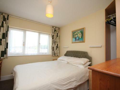 1 The Salcombe